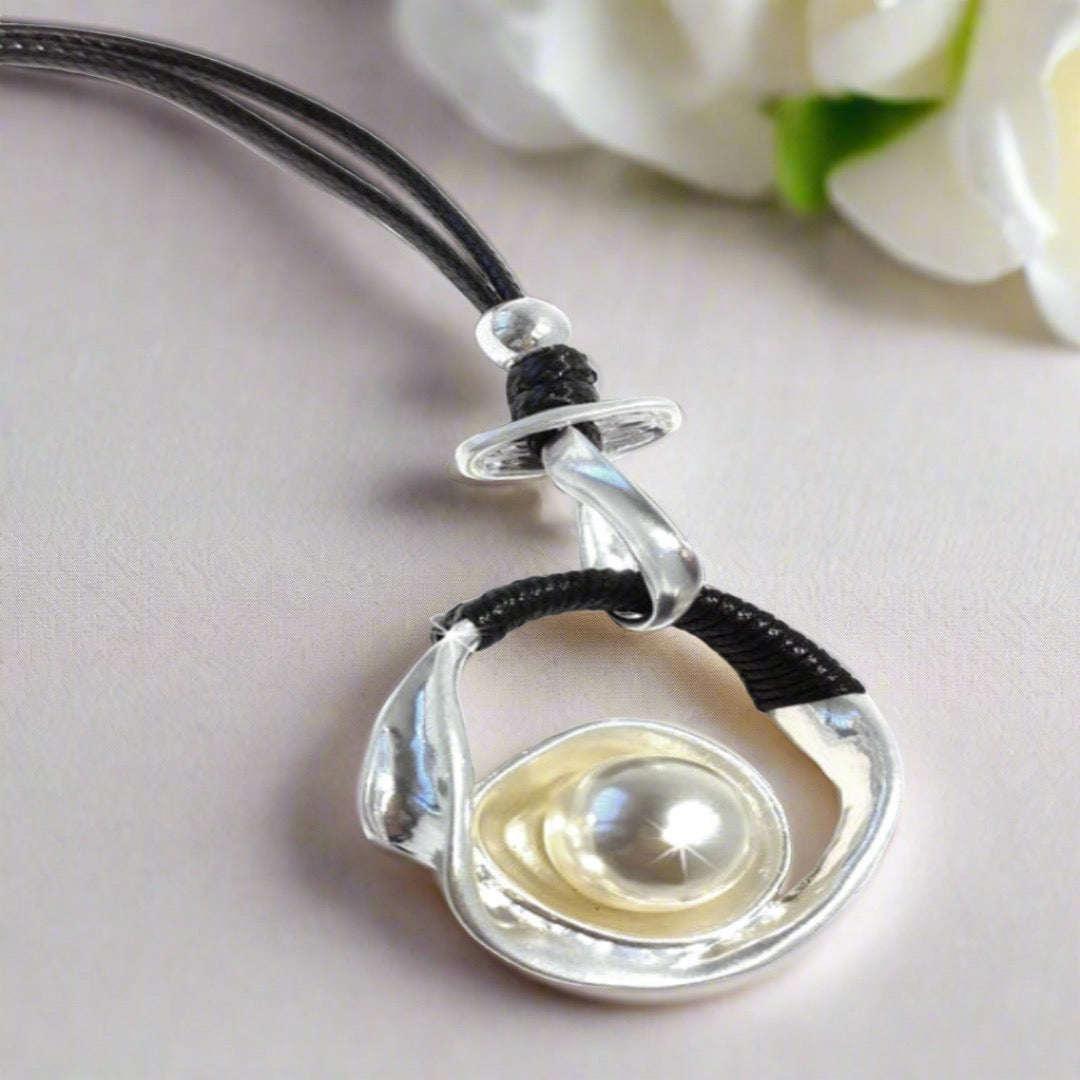 necklace-pearl-silver-jacqueline-kent