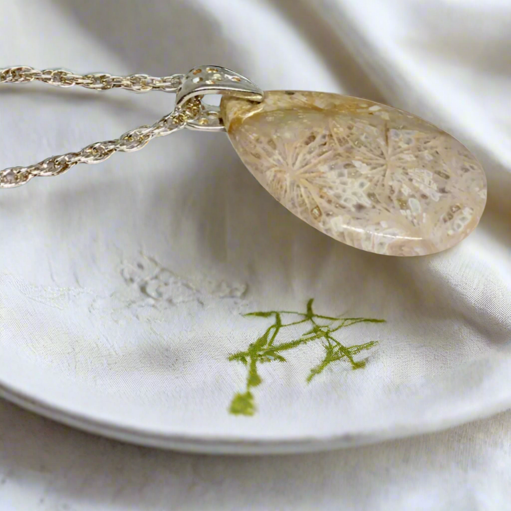 Fossilized_coral_pendant_Arlana_Exquisite_Styles_Canada