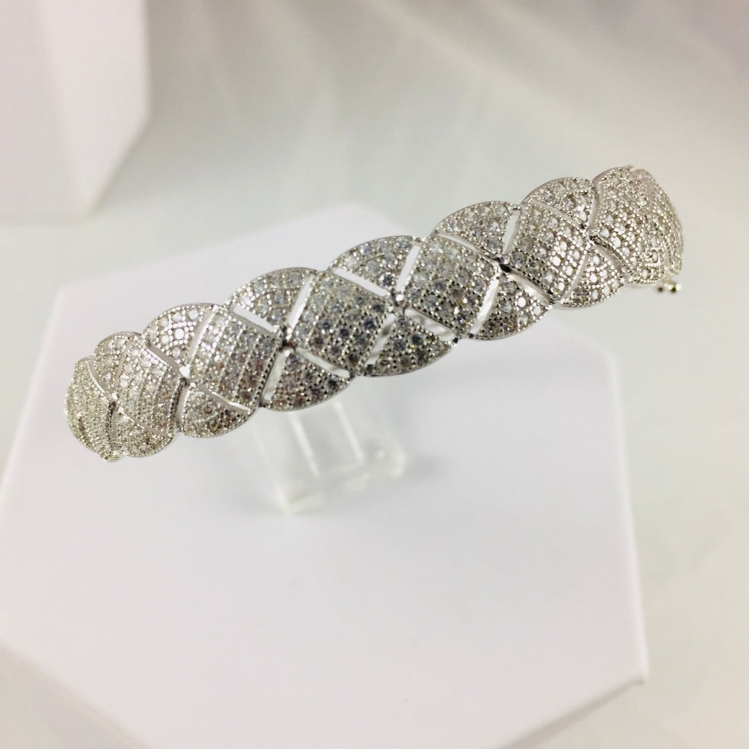 pave-sterling-silver-bracelet-stunning-style