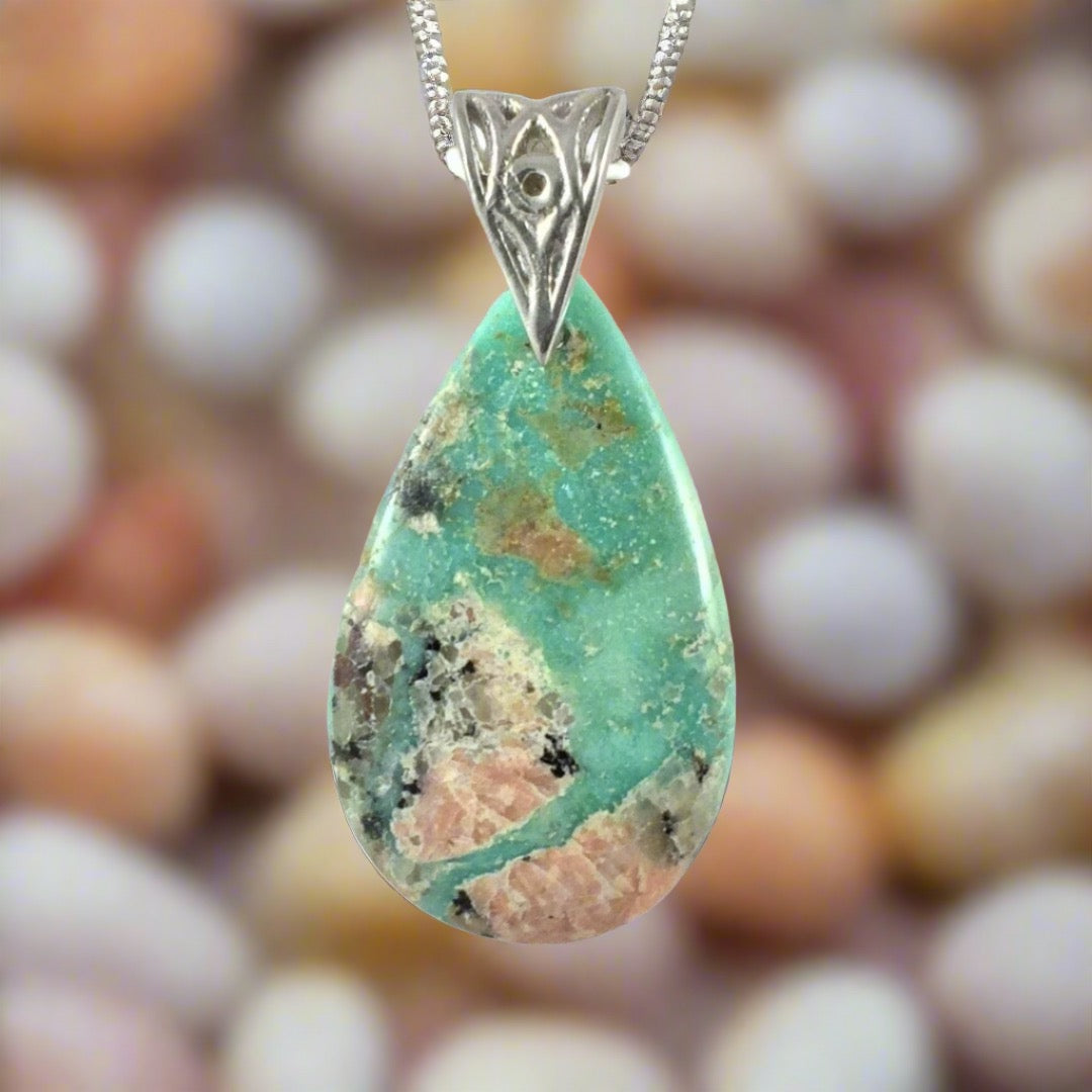 turquoise-stone-pendant-calming-arlana-exquisite-styles