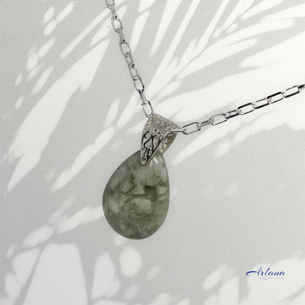 Canadian-Jade-Pendant-Calmerite-Silver