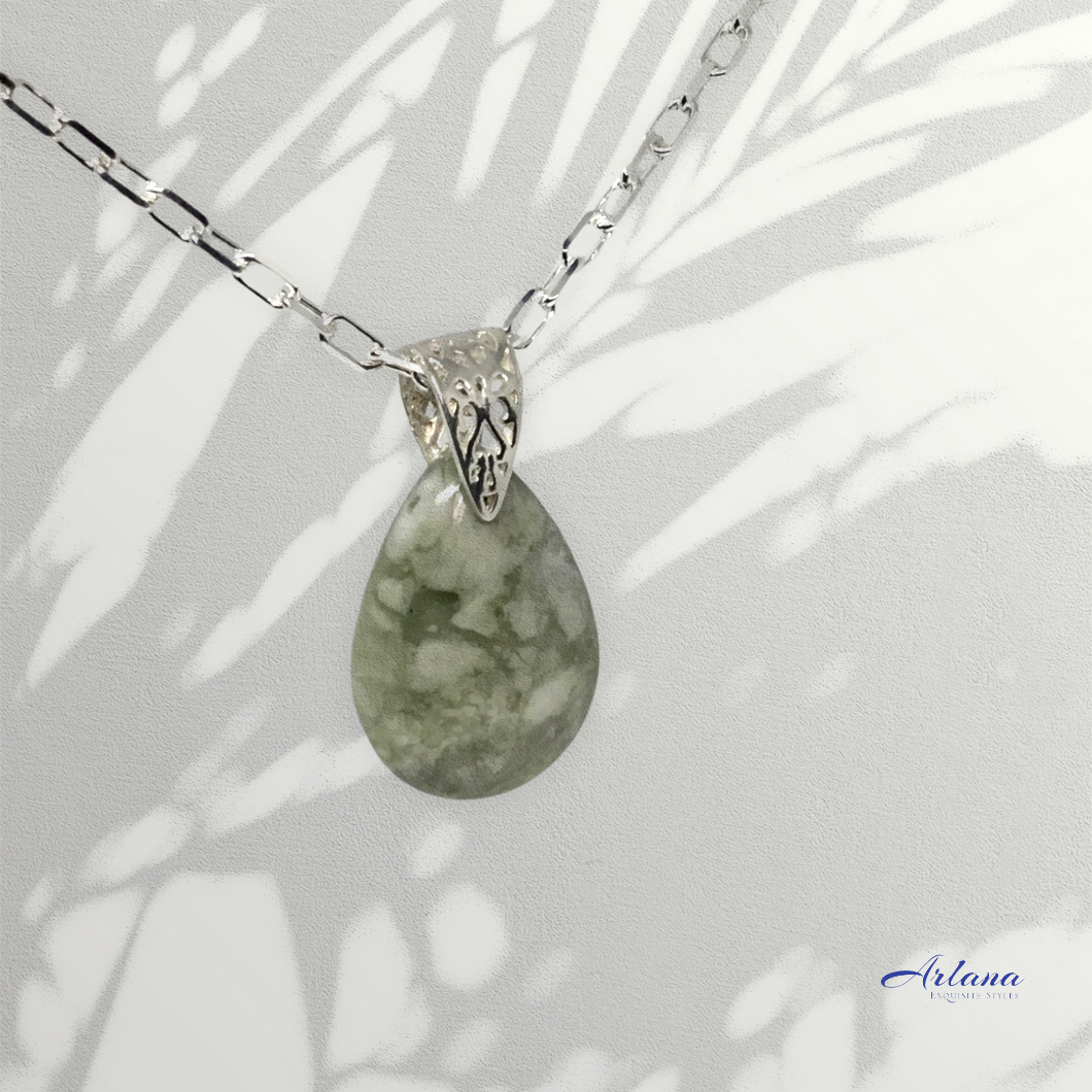 jade-pendant-necklace-silver-canada-jewelry-arlana-exquisite-styles